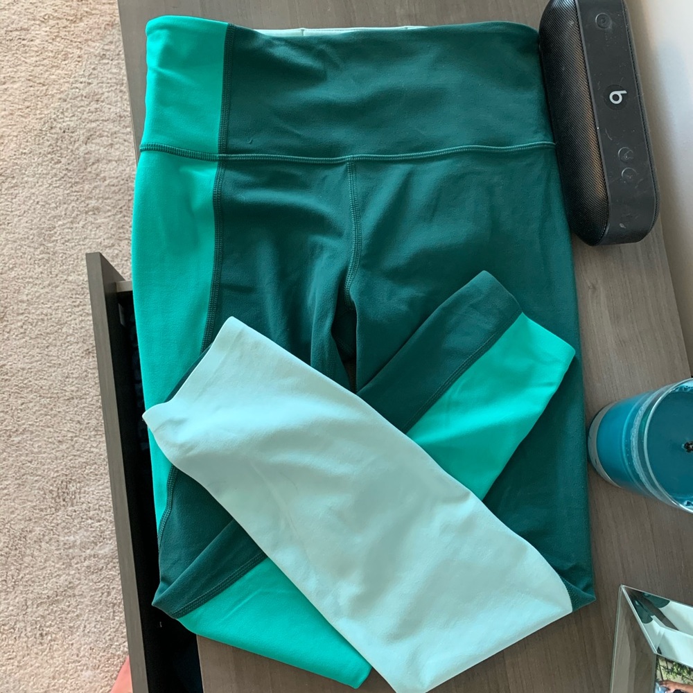 Athleta Powervita 7/8 tights